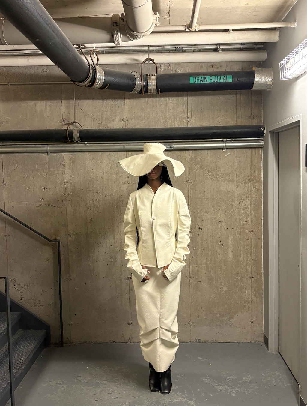 curved sleeves ostrich leather jacket