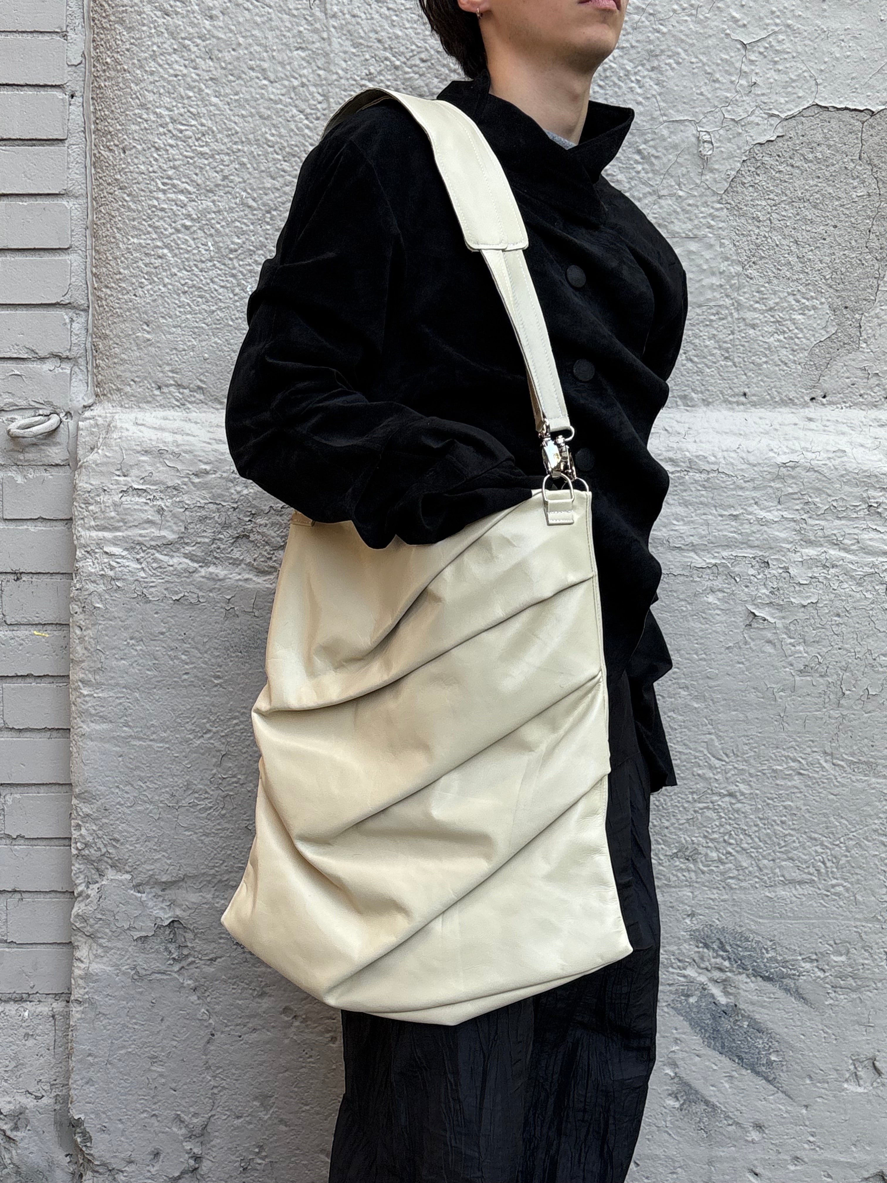Draped leather bag - Cream